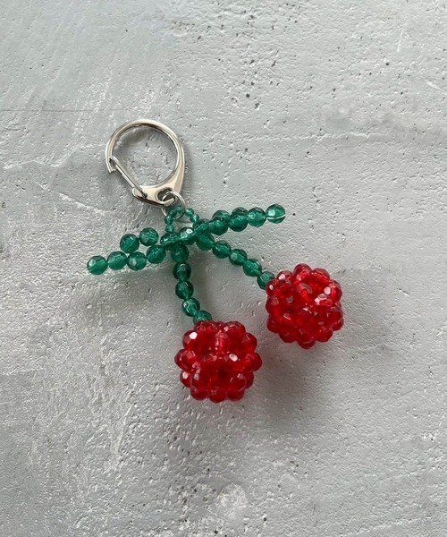 サクラン ピースキーパー Me%（ミィパーセント） キーホルダー ビーズサクランボキーチャーム