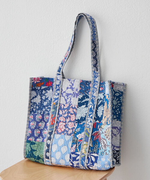 ビクトリアンな感じのバック　パッチワーク　刺繍バック パッチワークin刺繍作品開発・Ayumi ikura | 2025.7.7 オーダー