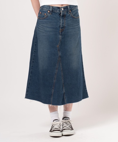 Levi'sRED デニムスカート Levi's（リーバイス）の「Levi's(R) RED TWISTED スリムスカート