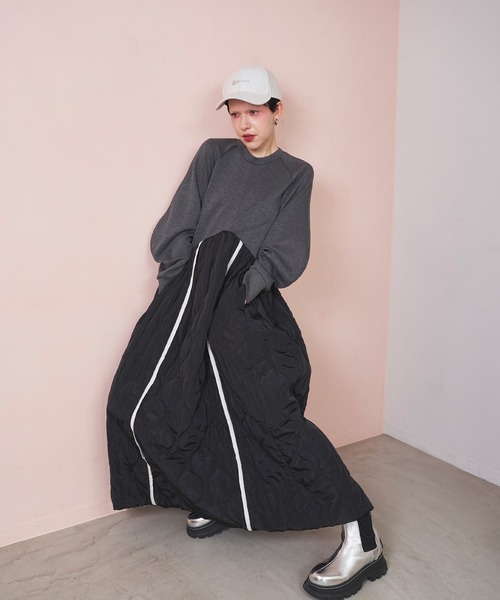 OMMO（オーエムエムオー） ワンピース SWEAT DOCKING QUILTING OP