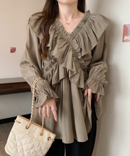 on：nue ブラウス シャツ 「on:nue」ハートネックタンクトップ