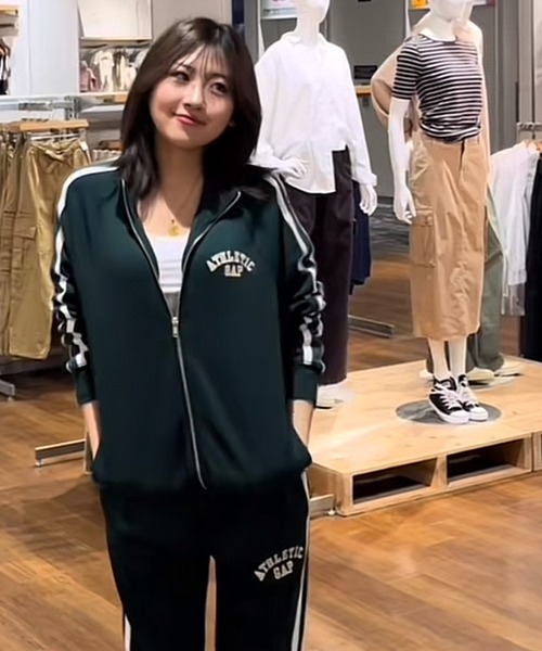 OLD GAP ギャップ トラックジャケット ブルー×ホワイト S〜M相当 GAP ジャージ ヴィンテージ ソフト GAPロゴ トラックジャケット