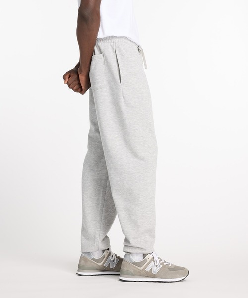 New Balance スウェットパンツ ジャージ Sport Essentials Small