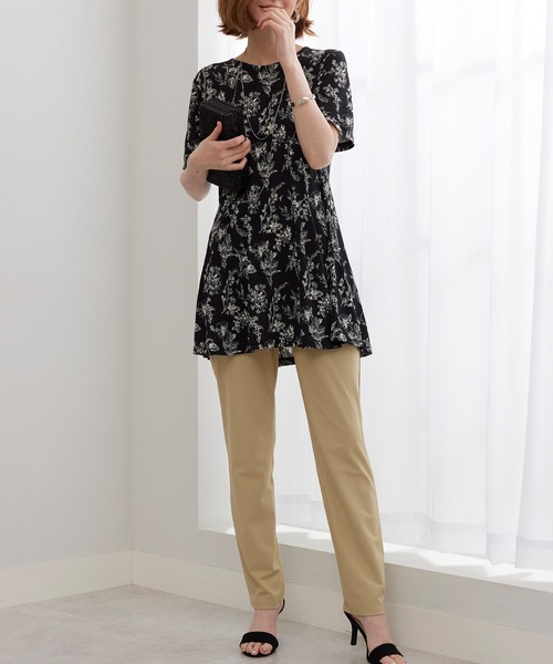 JURGEN LEHL 赤と淡いグレーの花柄チュニック　新品未使用♡ JURGEN LEHL 赤と淡いグレーの花柄チュニック 新品未使用