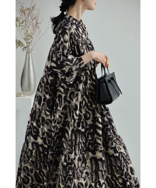 cawaii ワンピース ゆったりと広がるアニマル柄ミディアムワンピース