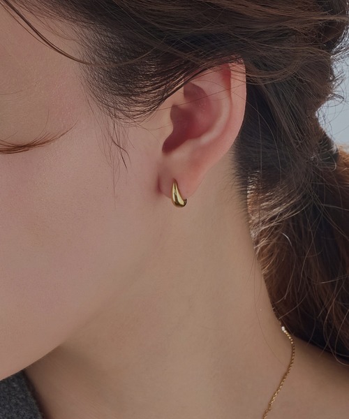 Phoebe（フィービー） ピアス 「金属アレルギー対応」プックリハーフ