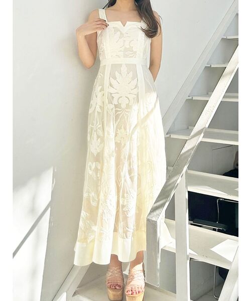 チューリップキャミワンピース ホワイト フリルヘムチュールキャミワンピース(F OFF WHITE): ONEPIECE