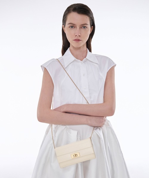 CHARLES ＆ KEITH 財布 Lennie レニー チェーンハンドル