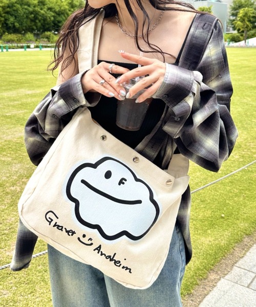 GRAVER OF ANAHEIM（グレイバーオブアナハイム） ショルダーバッグ
