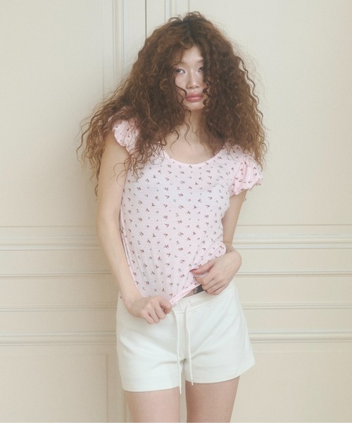 chernyy tシャツ 半袖 floral puff sleeve tee / 小花柄パフTシャツ