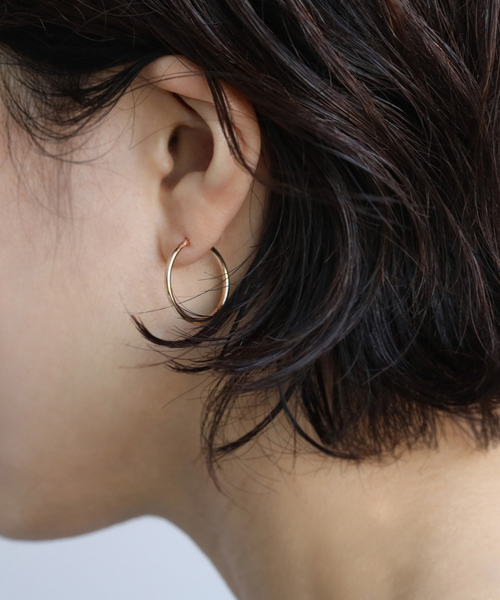 ピアス 1.5パイプ2cmルーフピアス K10（両耳） レディースの画像