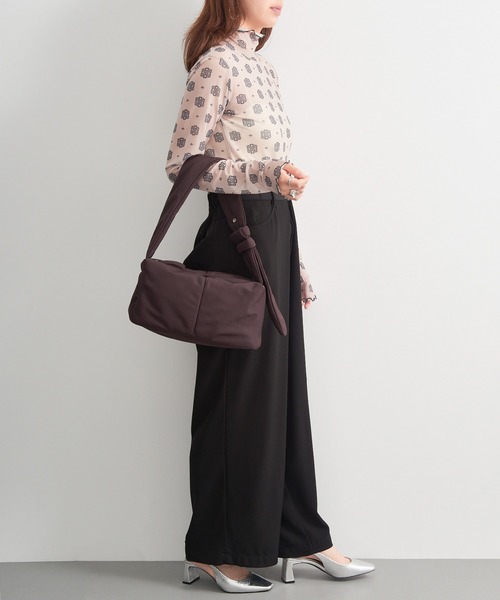 ❤️美品❤️ADD CULUMN レザーショルダーバック・ボディバック 2way ❤️美品❤️ADD CULUMN レザーショルダーバック・ボディバック 2way