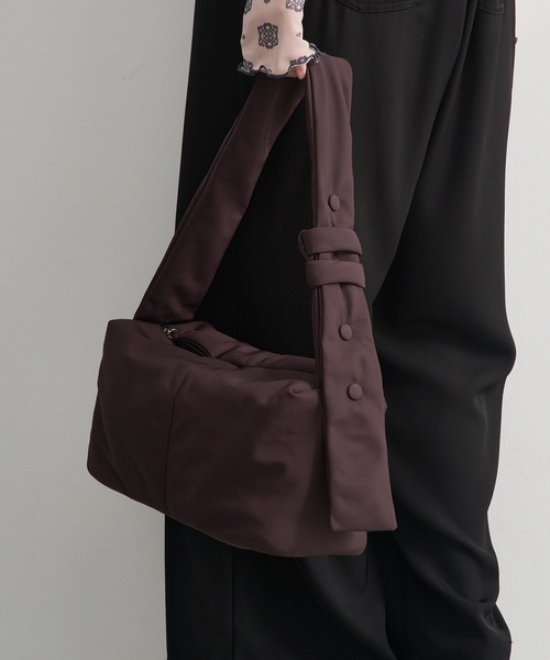 ❤️美品❤️ADD CULUMN レザーショルダーバック・ボディバック 2way ❤️美品❤️ADD CULUMN レザーショルダーバック・ボディバック 2way