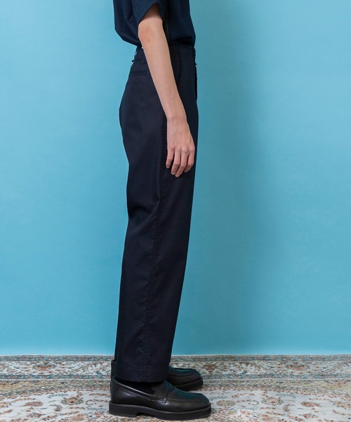 【新品/未使用】FACTOTUM（ファクトタム）フィンクスコットン タックパンツ FACTOTUM（ファクトタム） チノパン 「FACTOTUM」スーパーストレッチ