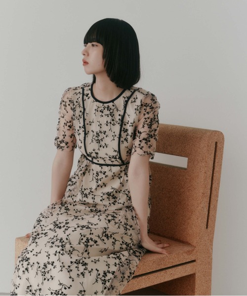 kaene フラワーフロッキーワンピースドレス kaene（カエン）の「【kaene】 フラワーフロッキーワンピース