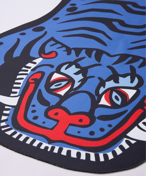 新品　タイガーラグ  チベタンタイガー風　120×180cm a149