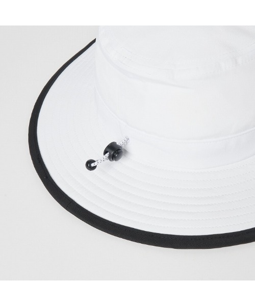 J.LINDEBERG ホワイト バケットハット J.LINDEBERG 帽子 ハット 「J.LINDEBERG/GOLF」ラバープリント