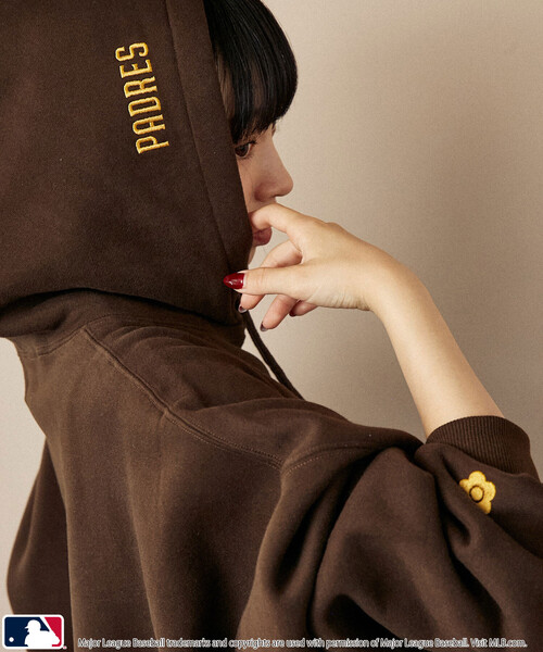 パーカー MLB × MARY QUANT/エムエルビー × マリークワント MLB×MARY QUANT EMBROIDERY SWEAT HOOD | MLB | 18