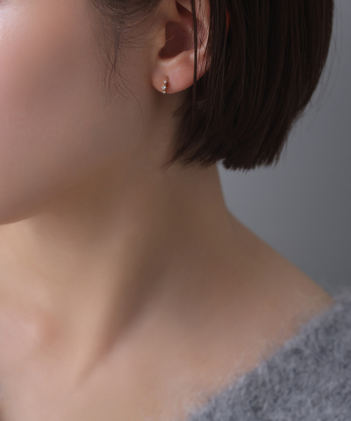 Lilas ピアス レイディアルダイヤピアス K10（両耳） レディース