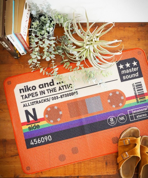 niko and…（ニコアンド） ラグ ラグマット カセットテープマット
