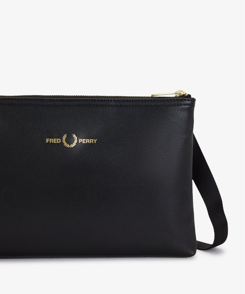 FRED PERRY(フレッドペリー)ボディバッグ　サコッシュ　ショルダーバッグ FRED PERRY（フレッドペリー） クラシック スモールサイドバッグ L1179