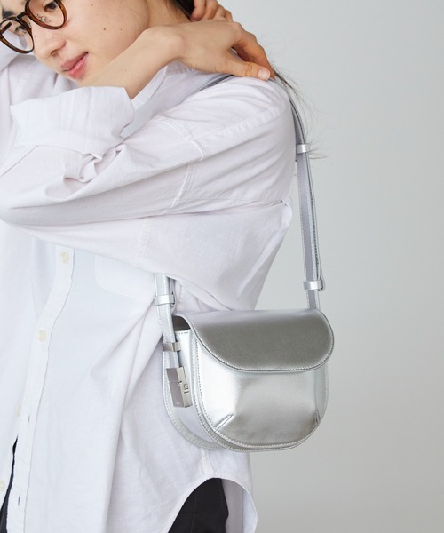 「OSOI」 ショルダーバッグ ONE SIZE シルバー レディース_8