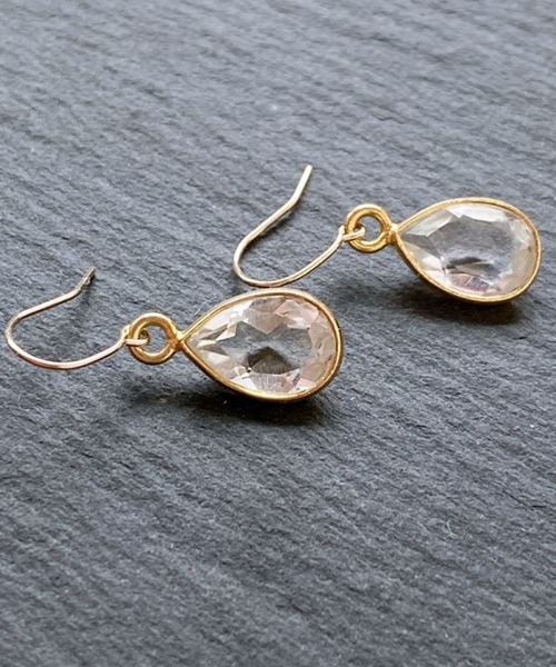 CERCA ピアス MUUKOJI/ペアシェイプファセットカット天然石の10K