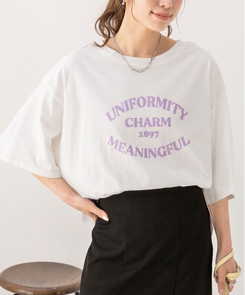 tシャツ MARCIA”ヘムラウンドロゴプリントT-shirt「2サイズ展開」 レディース MICA＆DEAL｜