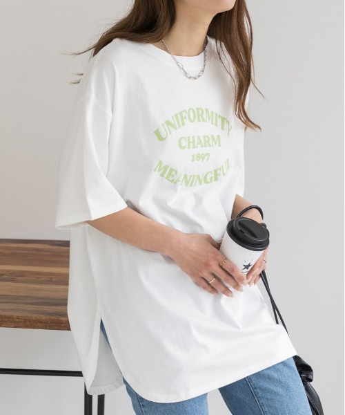 tシャツ MARCIA”ヘムラウンドロゴプリントT-shirt「2サイズ展開」 レディース MICA＆DEAL｜