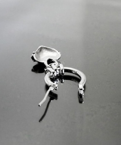 英国発【HOBBS LONDON】ベット ピアス 関税込 オフスプリング(OFFSPRING) ピアス I Georg Jensen