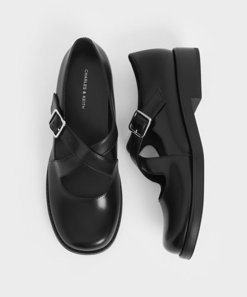 CHARLES ＆ KEITH（チャールズ&キース） パンプス クロスオーバー 
