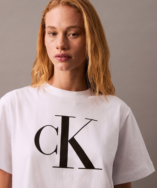 Calvin Klein tシャツ CK ロゴ ボクシーTシャツ レディース