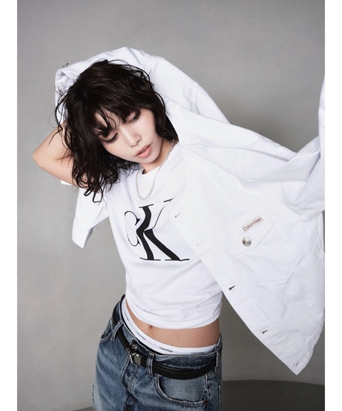 【 】★CK ロゴプリントボクシーTシャツ★送料無料 ロゴプリントのボクシーTシャツ – EVISU