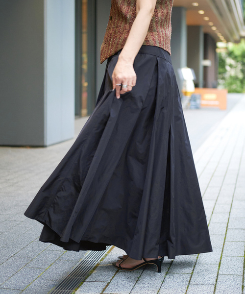イエナ ラブークル　IENA la boucle　総柄　フレアスカート IENA LA BOUCLE 「IENA BOUCLE」 フレアスカート 36 ネイビー