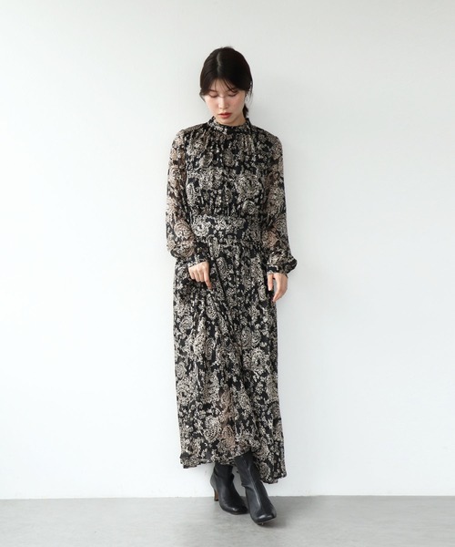 Jines（ジネス） ワンピース ペイズリー柄スタンドカラーワンピース