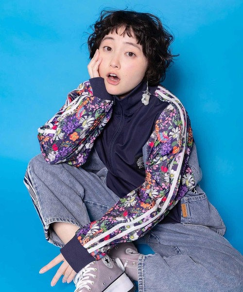 ScoLar(スカラー) ブルゾン アウター 花ネコ柄ジャージ×デニム ScoLar(スカラー) ブルゾン アウター 花ネコ柄ジャージ×デニム
