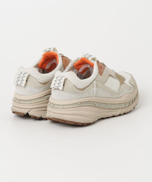 UGG Australia（アグオーストラリア） 「UGG」 ローカットスニーカー
