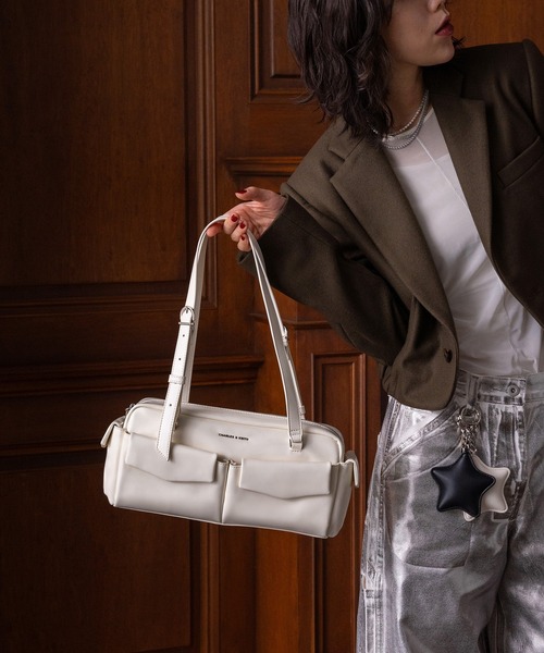 【新品未使用】Charles&Keithマルチポケットショルダーバッグボルドー CHARLES & KEITH Rachel レイチェル イロンゲイテッドマルチポケット