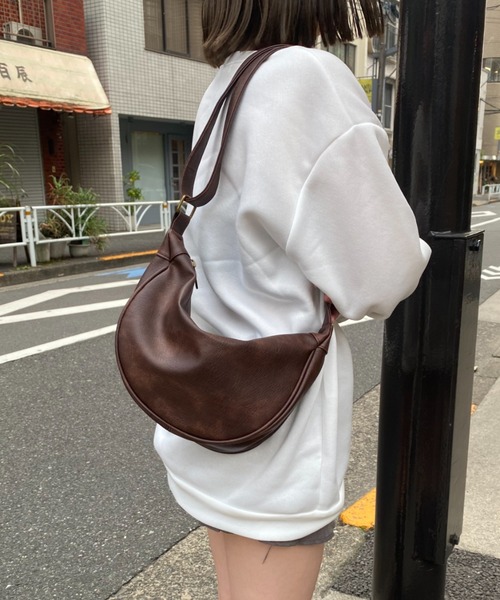 link lot ショルダーバッグ 「新色追加」「男女兼用」ハーフムーン