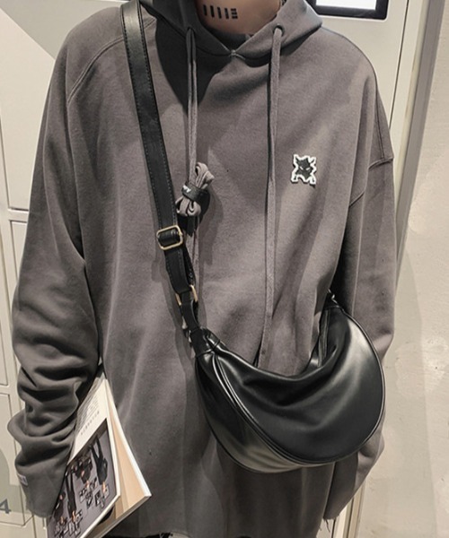 ☾DarkMoon★　ボストン型バッグ（M）　肩に優しいショルダー紐×3 Crescent Crossbody Bag, Shoulder Moon Bags for Women