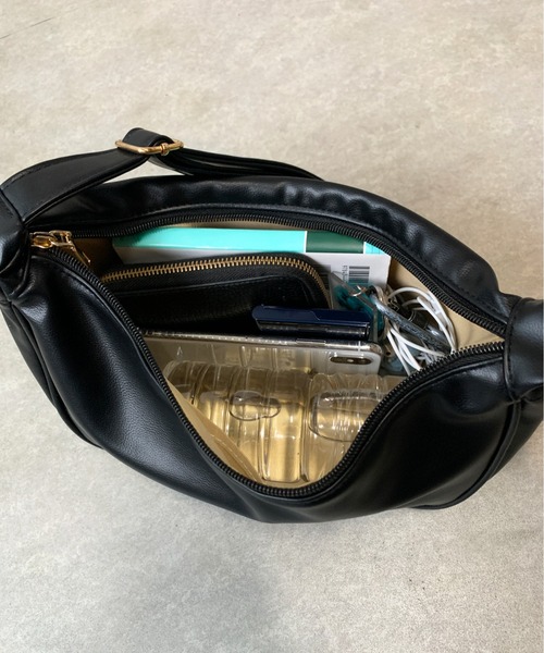 LIU JO レディース ハーフムーン ショルダーバッグ ショルダーバッグ バッグ くしゅくしゅ ストラップ ハーフムーン