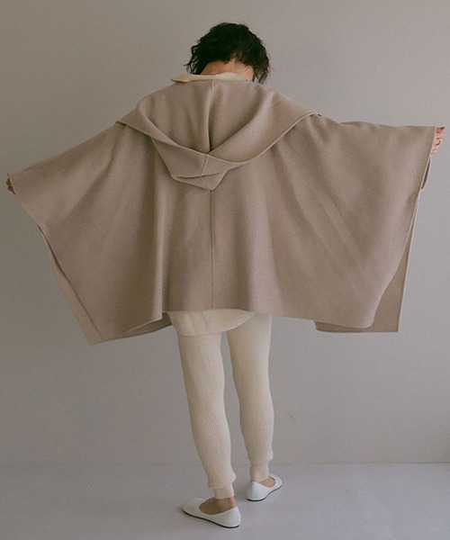 ETRE TOKYO（エトレトウキョウ） ポンチョ FREE ベージュ レディース