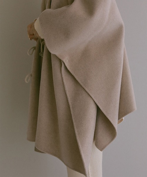 ETRE TOKYO（エトレトウキョウ） ポンチョ FREE ベージュ レディース