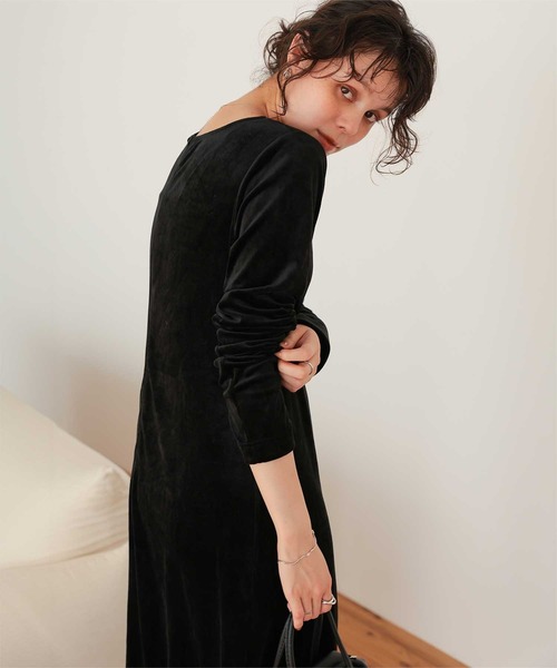 titivate（ティティベイト） ワンピース ベロアロングスリーブ