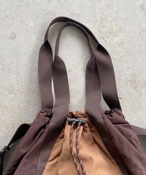 210nouve（トゥージュヌーヴ） デイバック リュック バイカラー 配色