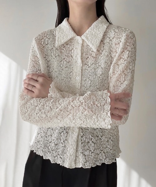 CHANEL　人気ボア素材レース襟付きニット CHANEL 人気ボア素材レース襟付きニット