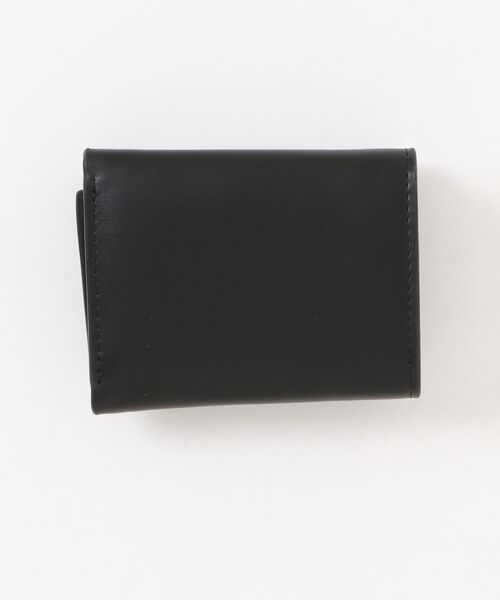 INGEBORG インゲボルグ　カメリア刺繍入り本革三つ折り財布 INGEBORG（インゲボルグ） 財布 カメリア刺繍入り本革三つ折り財布
