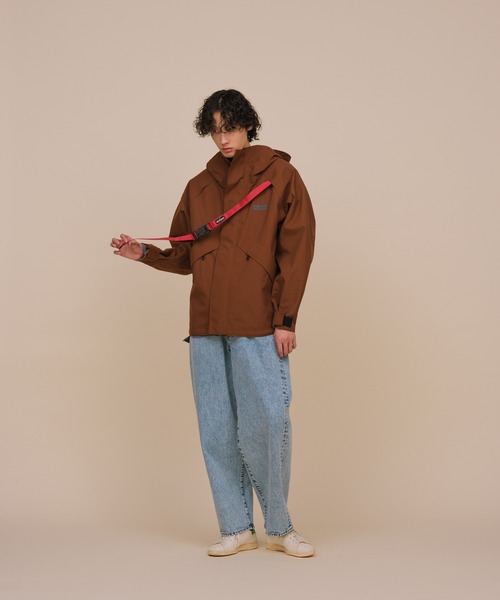 3レイヤー マウンテンパーカー WILD THINGS　ADAM ET ROPÉ WILD THINGS（ワイルドシングス） 「Adam et Rope」マウンテンパーカー