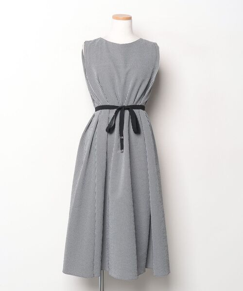 BLUE LABEL CRESTBRIDGE（ブルーレーベルクレストブリッジ