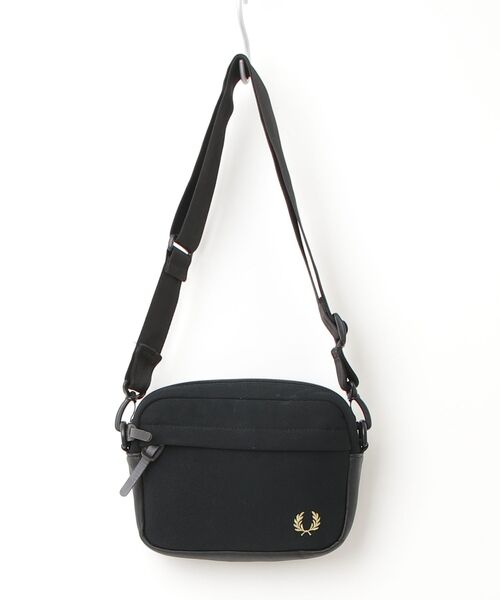 FRED PERRY ショルダーバッグ ブラック FRED PERRY（フレッドペリー） ショルダーバッグ - ブラック メンズ